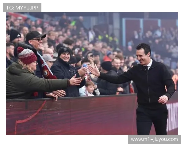 埃梅里4-4-2体系显威力 黄潜攻防均衡成争冠搅局者